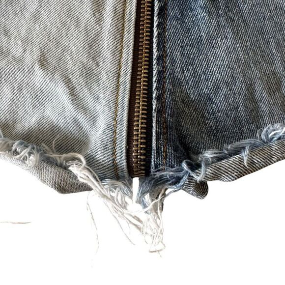 Revice Denim Two Tone Shorts Zipper Detail Made in USA LA Raw Hem Cut Off SZ 32 - Picture 6 of 16